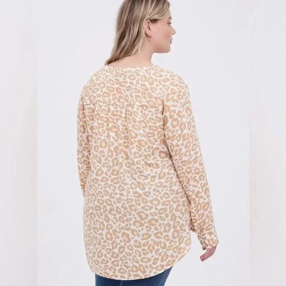 Torrid Cream Leopard Print Georgette Hi-Low Pullover Blouse Size M 00 - Picture 5 of 6